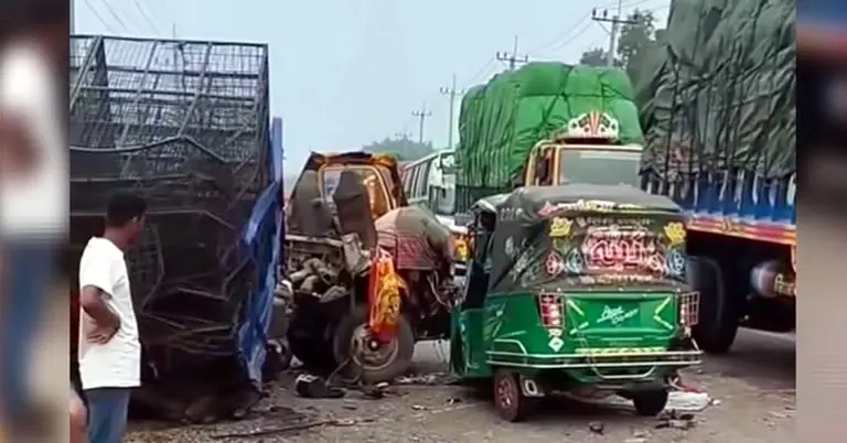 সড়ক দুর্ঘটনা